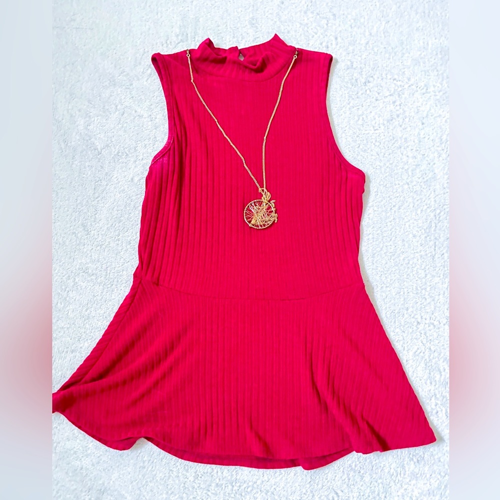 High Colar Red Blouse Added Chain IZ Byer Women’s Large